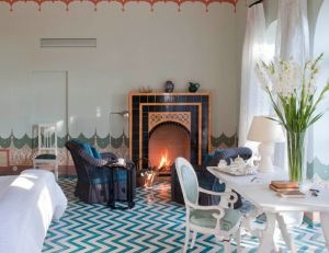 Summer bedroom - boutique-hotel - tiled Moroccan style floor.jpg